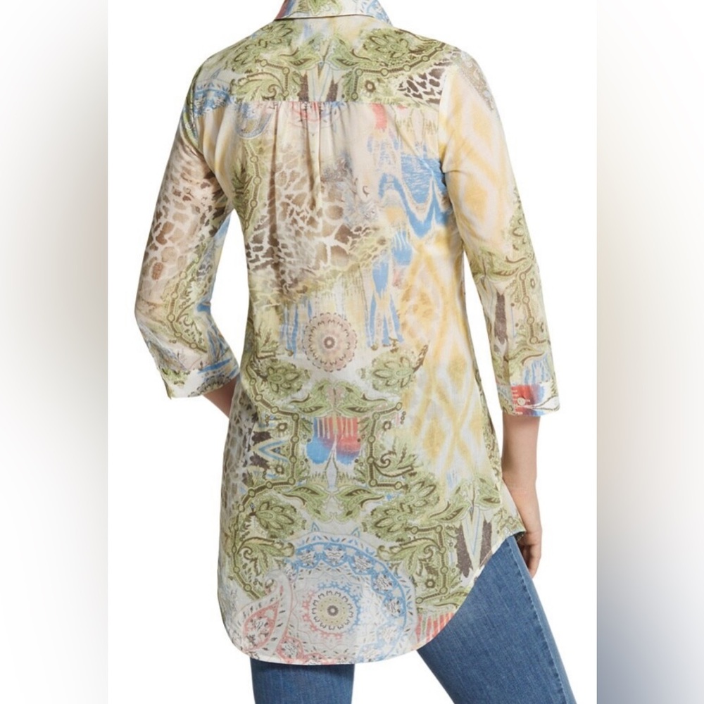 Chicos 100% Cotton All Over Print Button Down Blouse